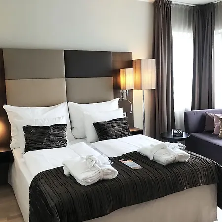Clarion 4*