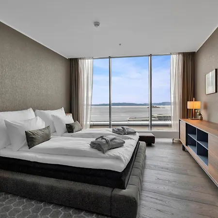 Clarion Hotel