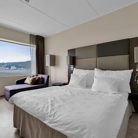 Hotel Clarion 4*