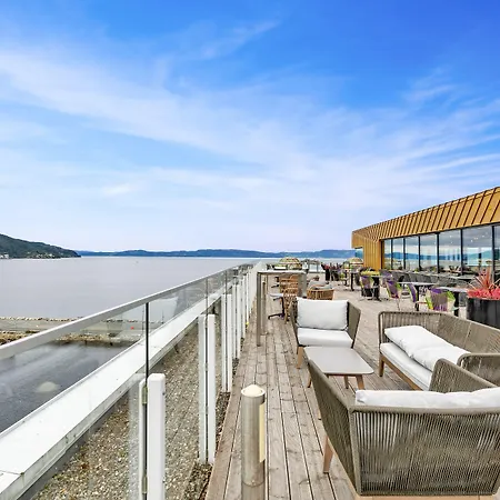 Отель Clarion 4*