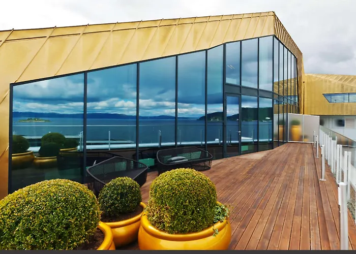Clarion Hotel 4*